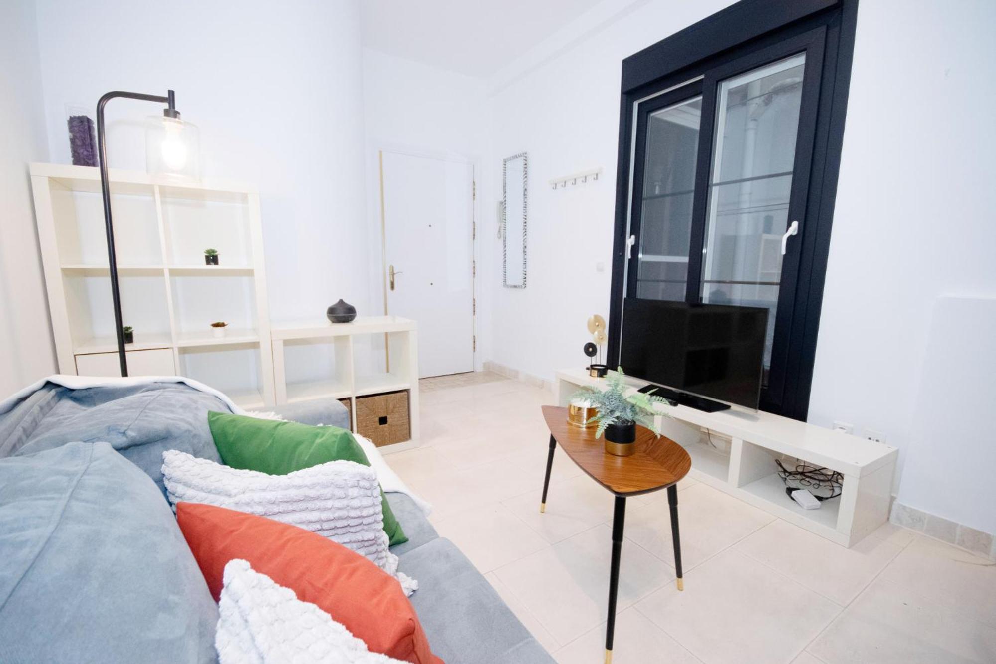 For You Rentals Apartamento Temporal Con Encanto En Malasana Min24 Madrid Eksteriør bilde
